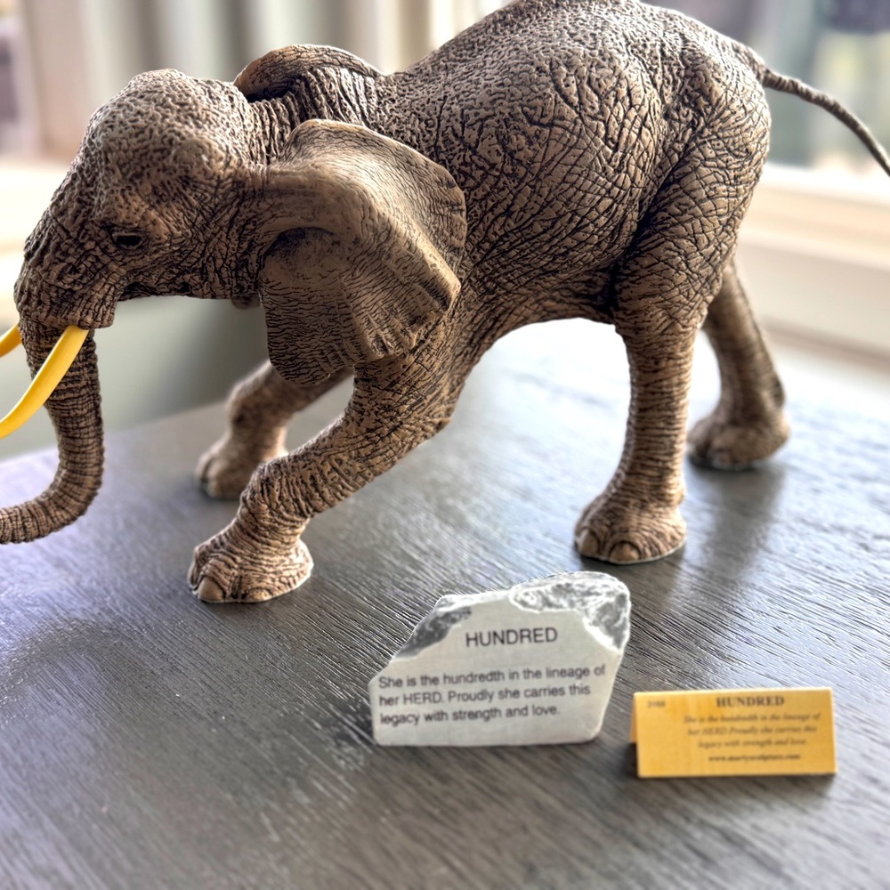 RARE NIB - “HUNDRED” by  Martha Carey Herd Collection Elephant #3168